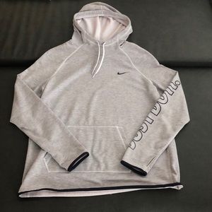 women’s nike hoodie pullover.